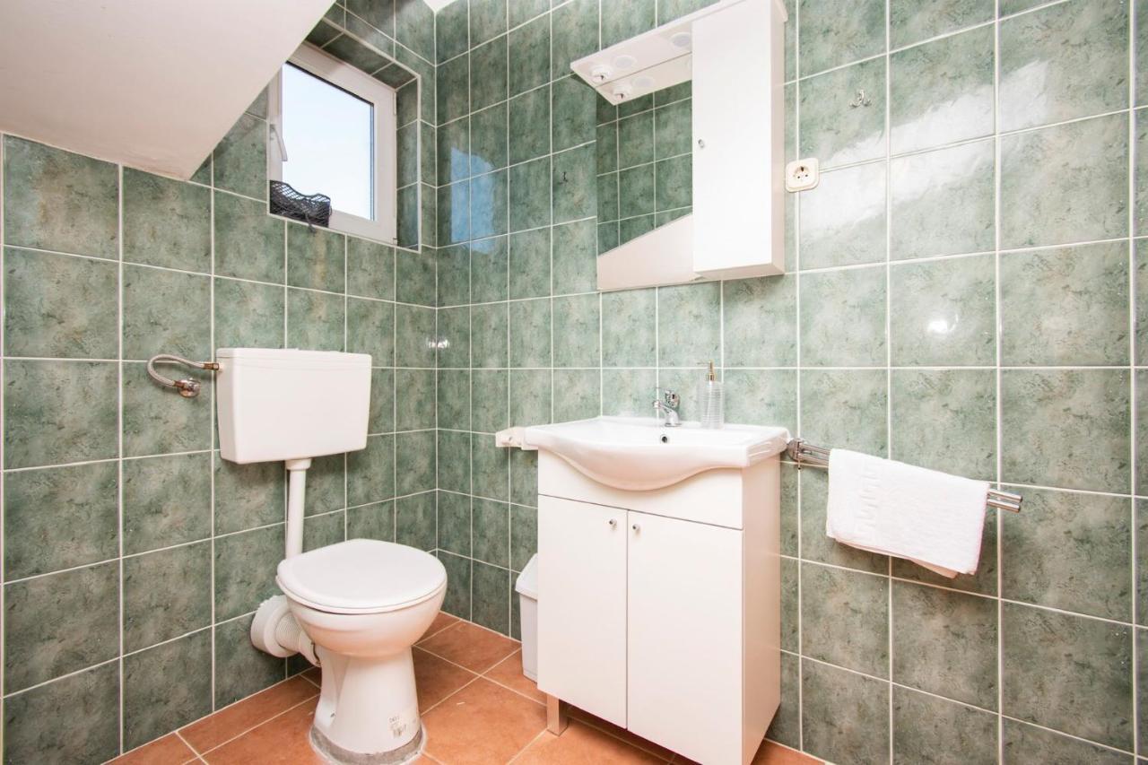 Family Holiday Apartments Lucia Vodice Luaran gambar
