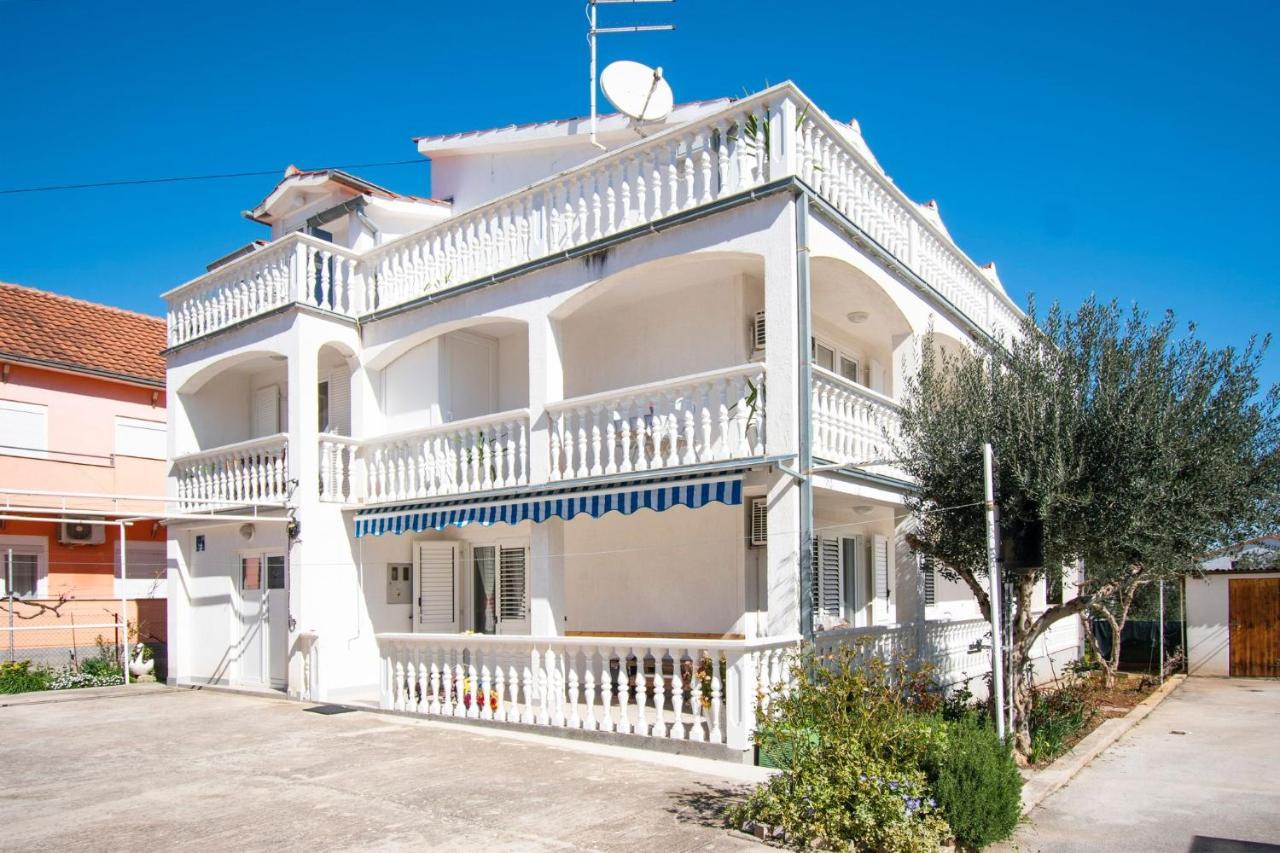 Family Holiday Apartments Lucia Vodice Luaran gambar