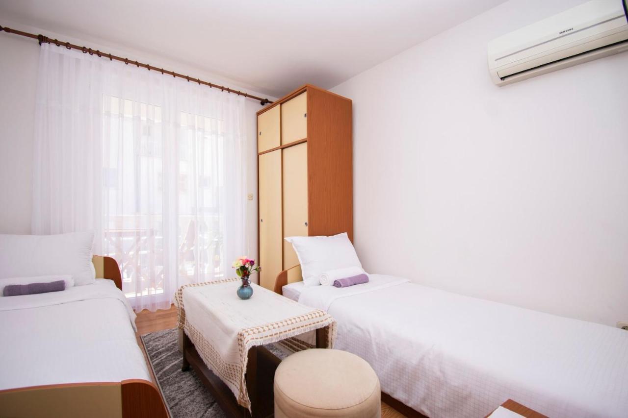 Family Holiday Apartments Lucia Vodice Luaran gambar